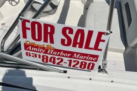 Slide: The Image of 2015 Chaparral 21 H2O Sport boat for sale by Amity Harbor Marine. - 5