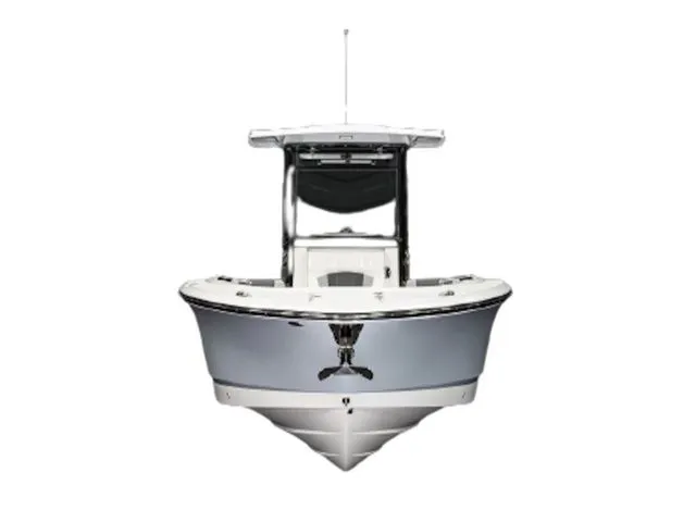 Slide: The Image of Robalo R250 Center Console 2025 - 22