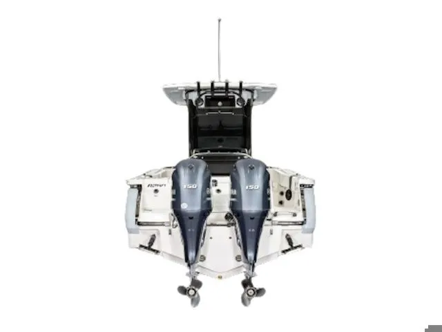 Slide: The Image of Robalo R250 Center Console 2025 - 25