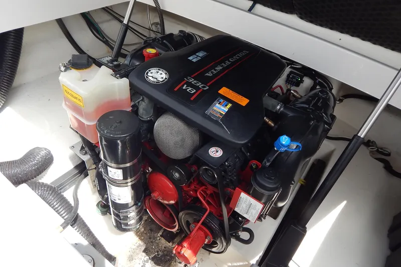 Slide: The Image of Engine compartment of 2016 Chaparral 277 SSX with Volvo Penta V8 engine. - 38