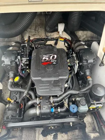 Slide: The Image of Sea Ray 220 Sundeck 2004 - 12