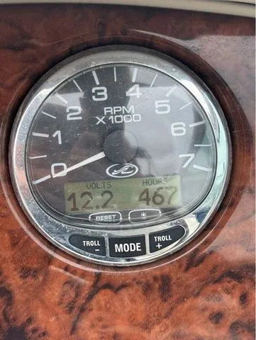 Slide: The Image of Sea Ray 220 Sundeck 2004 - 14