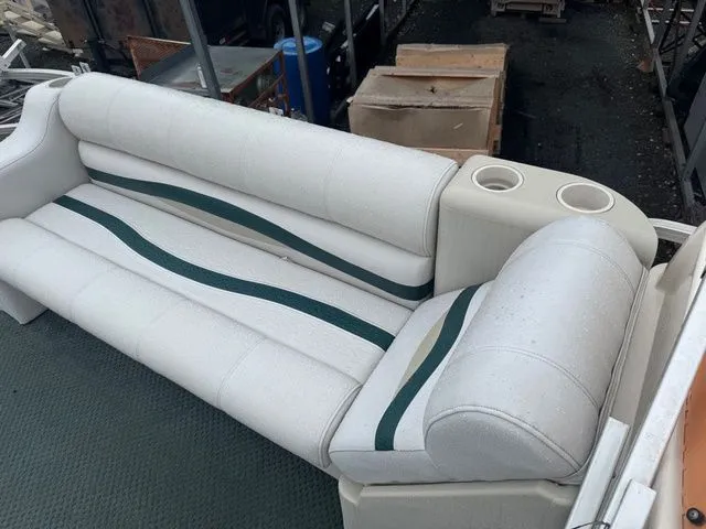 Slide: The Image of Smoker Craft 24 Foot Pontoon 2007 - 6