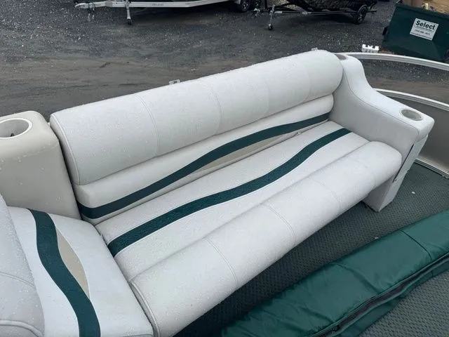 Slide: The Image of Smoker Craft 24 Foot Pontoon 2007 - 7