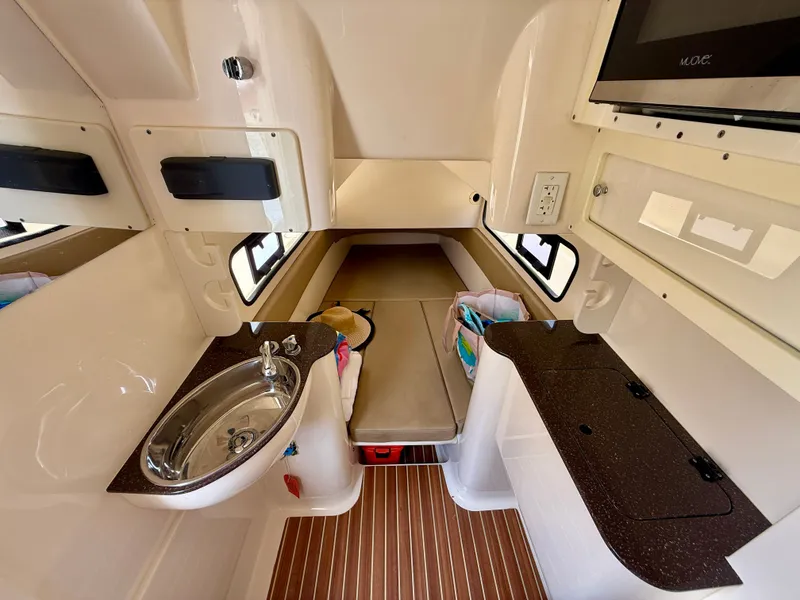 Slide: The Image of Scout 350LXF 2016 - 18