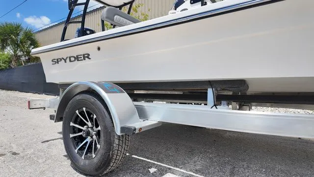 Slide: The Image of Spyder FX17 Flicker 2026 - 21