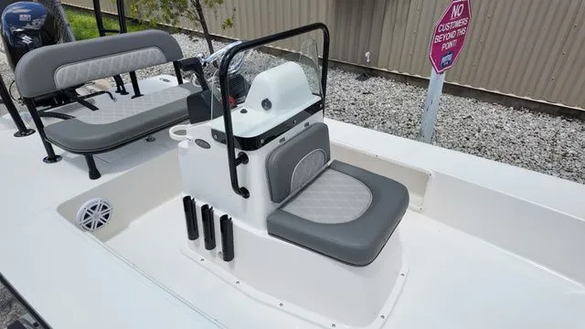 Slide: The Image of Spyder FX17 Flicker 2026 - 9