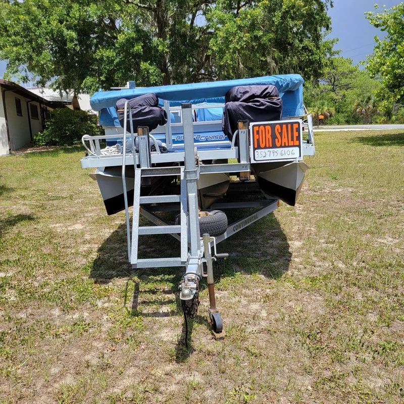 Slide: The Image of Riviera 25 Fish-N-Cruise Tritoon 1994 - 2