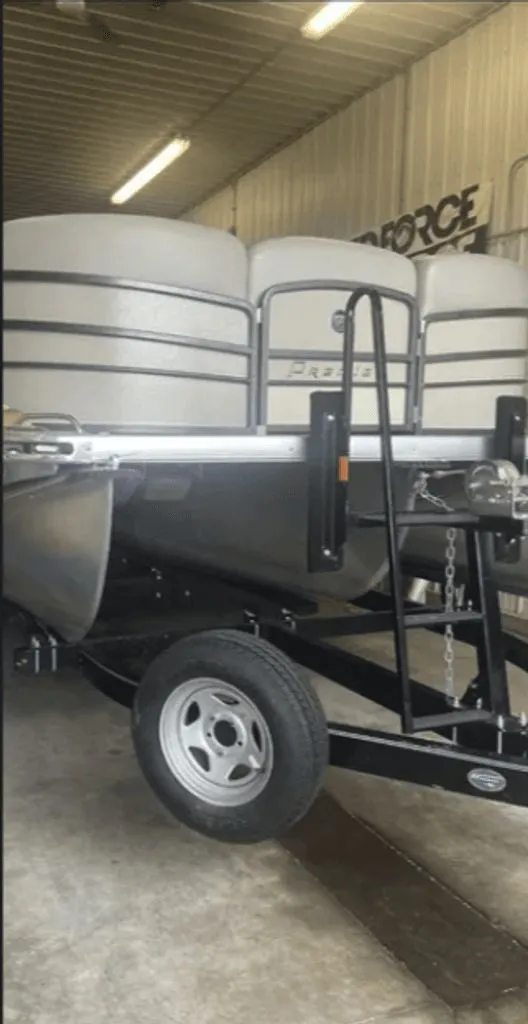 Slide: The Image of Premier 290 Grand View 2014 - 25