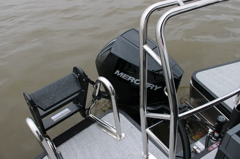 Slide: The Image of Harris Cruiser 210 2026 - 45