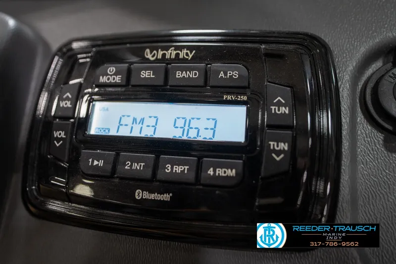 Slide: The Image of Infinity PRV-250 stereo system in 2014 Lund 1650 Rebel XS boat, displaying FM 96.3. - 40