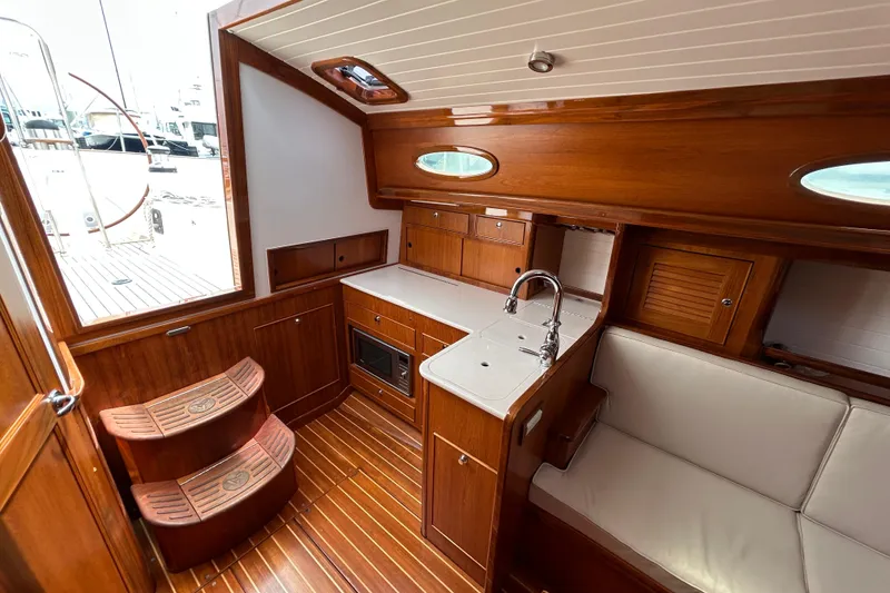 Slide: The Image of Aft to Galley - 17