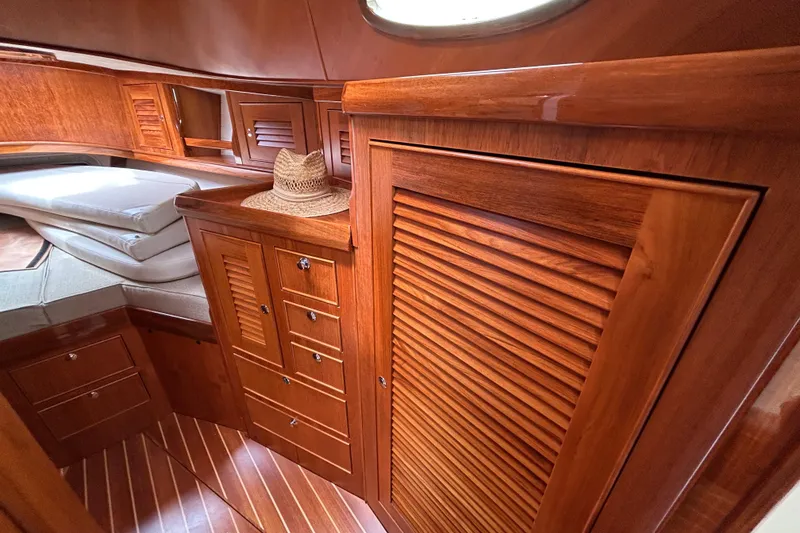 Slide: The Image of Fwd Cabin Storage - 30