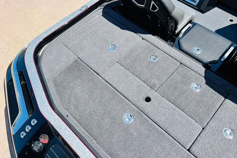 Slide: The Image of 2024 Ranger Z521R Ranger Cup Equipped boat deck with storage compartments. - 46