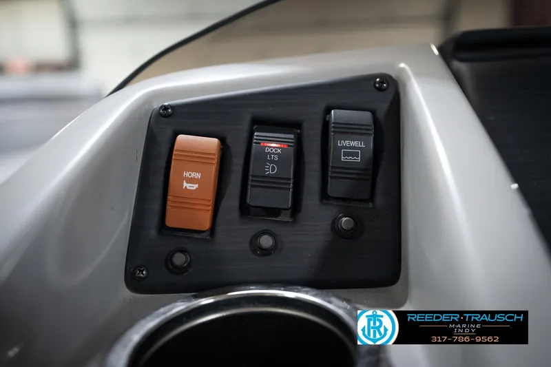 Slide: The Image of Control panel of 2021 Bennington 20 SVSR boat with horn, dock, and livewell switches. - 33