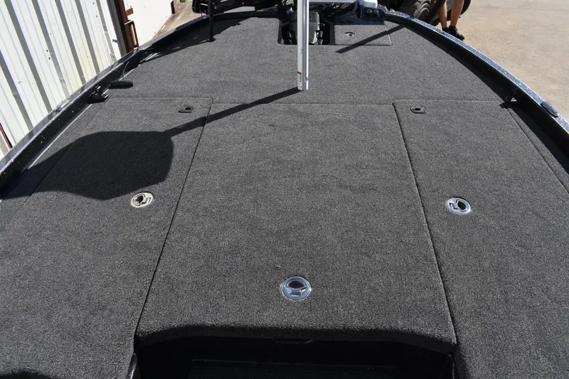 Slide: The Image of Lowrance HDS display on 2025 Triton 20XP Patriot boat dashboard. - 14