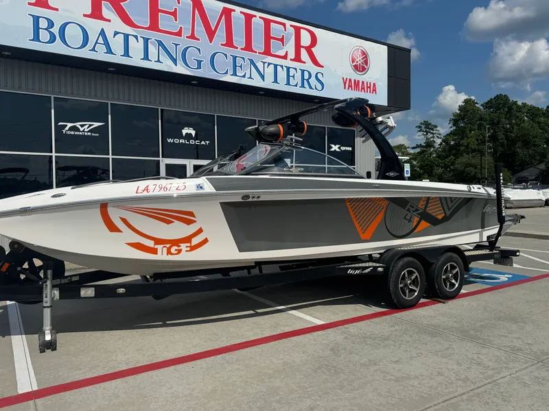 Slide: The Image of Tigé RZ4 2015 - 10