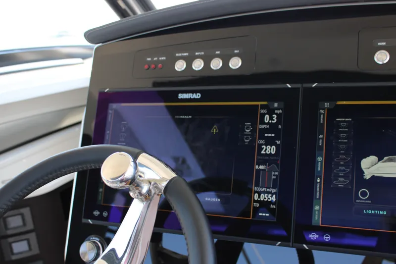 Slide: The Image of Boston Whaler 350 Realm 2026 - 39