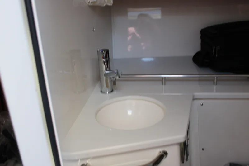 Slide: The Image of Boston Whaler 350 Realm 2026 - 26