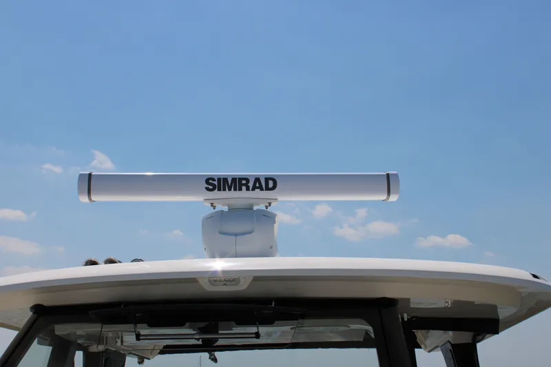 Slide: The Image of Boston Whaler 350 Realm 2026 - 83