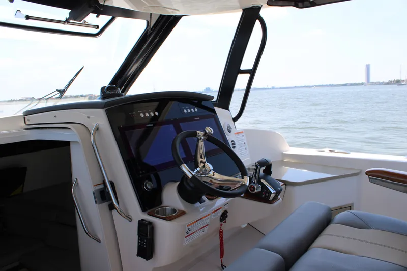 Slide: The Image of Boston Whaler 350 Realm 2026 - 49