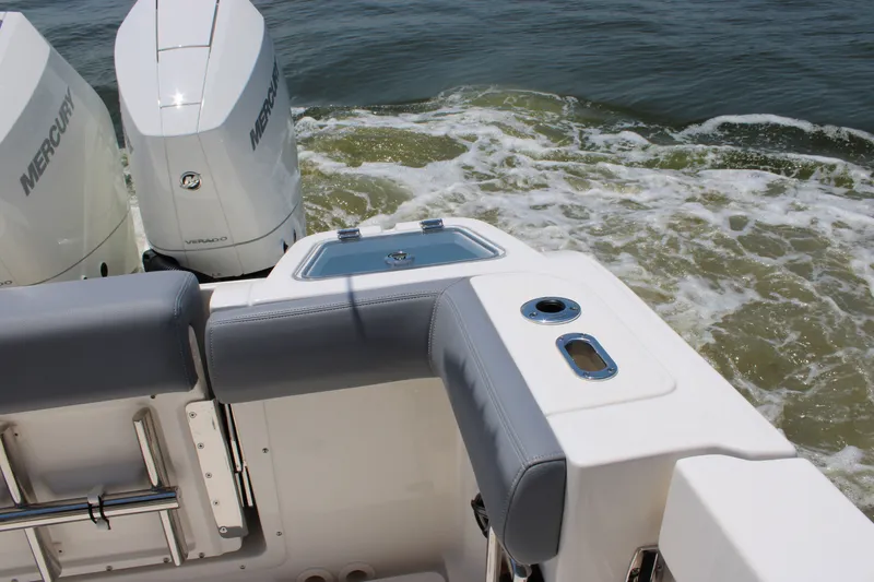 Slide: The Image of Boston Whaler 350 Realm 2026 - 68