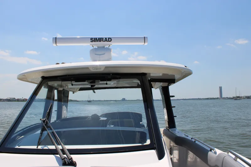 Slide: The Image of Boston Whaler 350 Realm 2026 - 84
