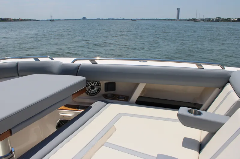Slide: The Image of Boston Whaler 350 Realm 2026 - 12