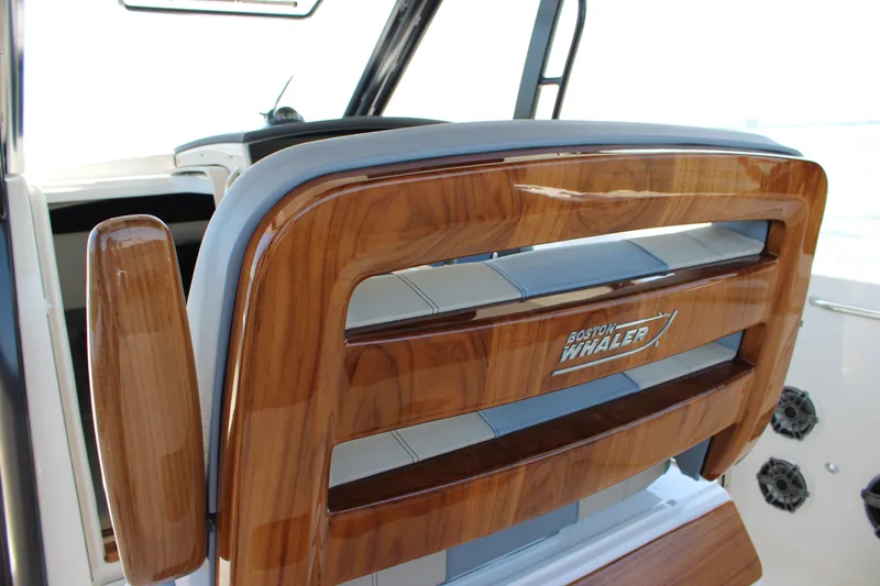 Slide: The Image of Boston Whaler 350 Realm 2026 - 48