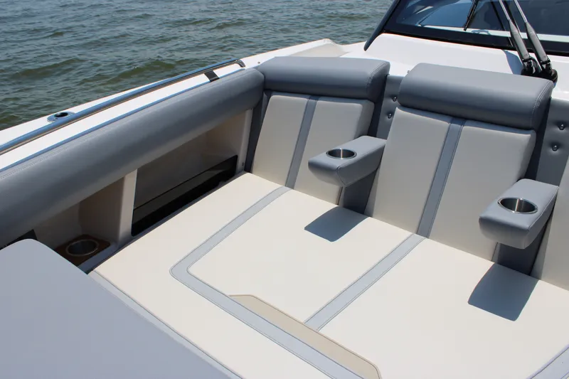 Slide: The Image of Boston Whaler 350 Realm 2026 - 80