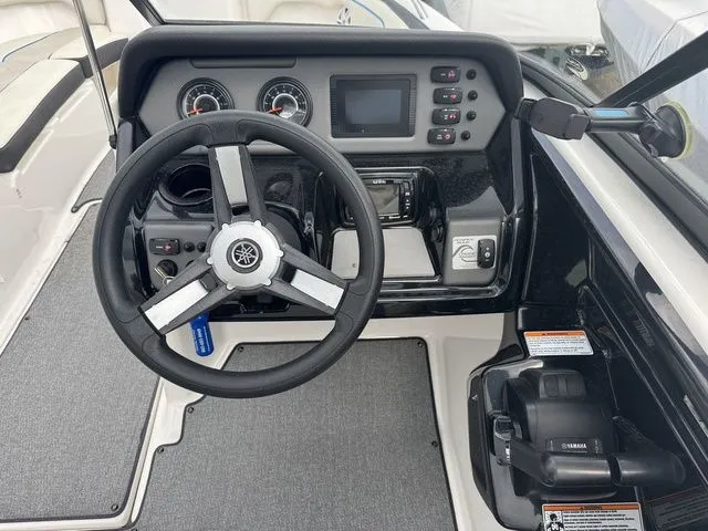 Slide: The Image of Yamaha AR210 2019 - 14