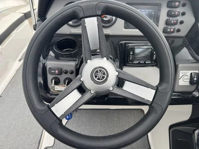 Slide: The Image of Yamaha AR210 2019 - 18