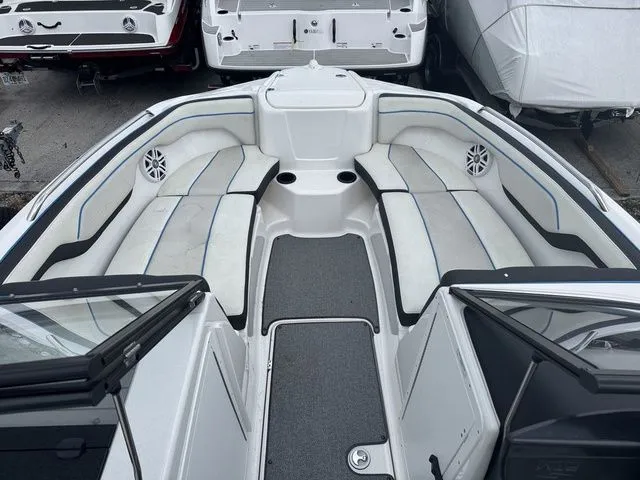 Slide: The Image of Yamaha AR210 2019 - 6