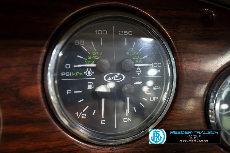 Slide: The Image of Clarion Marine audio control panel on 2005 Sea Ray 200 Sundeck boat. - 31