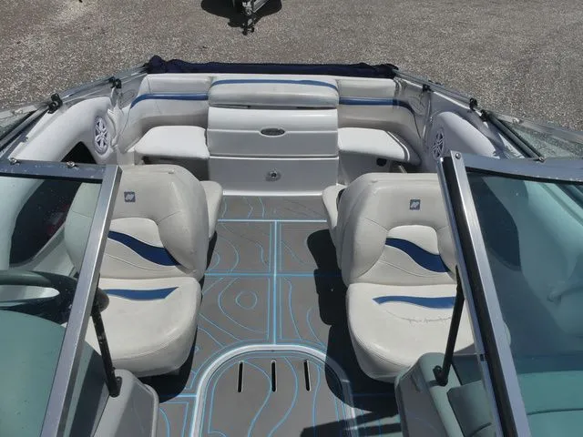 Slide: The Image of Four Winns 180 2000 - 12