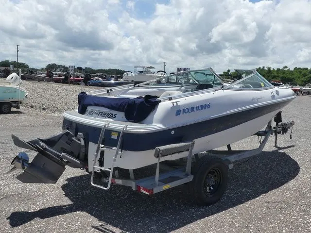 Slide: The Image of Four Winns 180 2000 - 4