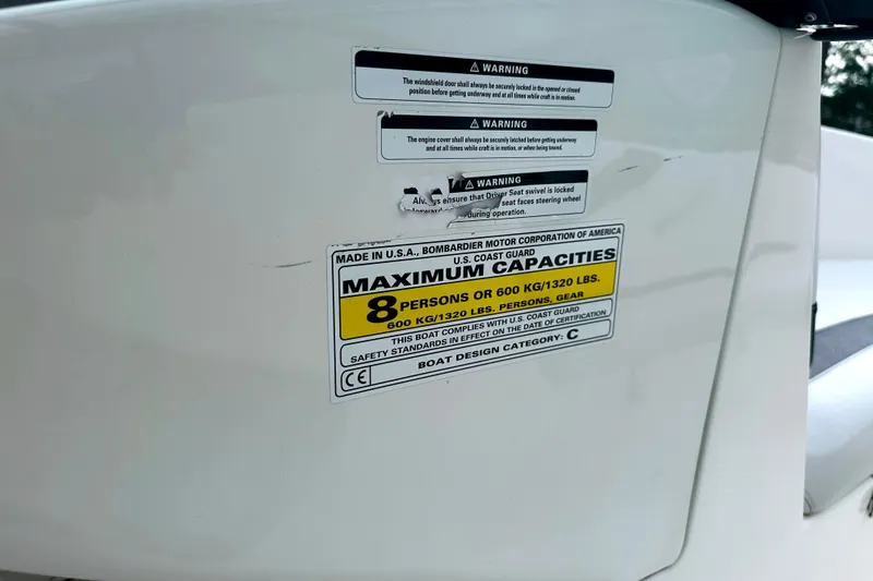 Slide: The Image of 2003 Sea-Doo Utopia 185 capacity label, maximum 8 persons or 600 kg/1320 lbs. - 23