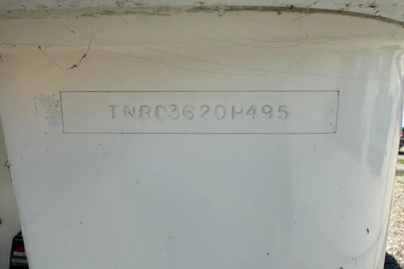 Slide: The Image of 1995 Formula 382 SR-1 boat hull identification number TNRD3620H495. - 37