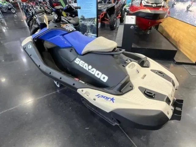 Slide: The Image of Sea-Doo Spark Trixx 2025 - 3