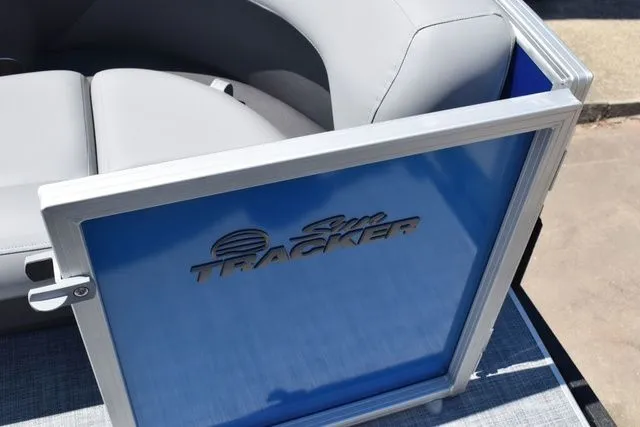 Slide: The Image of Sun Tracker 18 Party Barge 2026 - 14