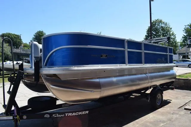 Slide: The Image of Sun Tracker 18 Party Barge 2026 - 17