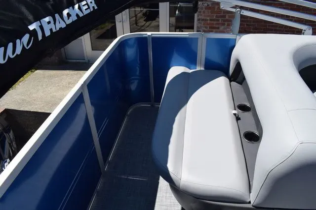 Slide: The Image of Sun Tracker 18 Party Barge 2026 - 8