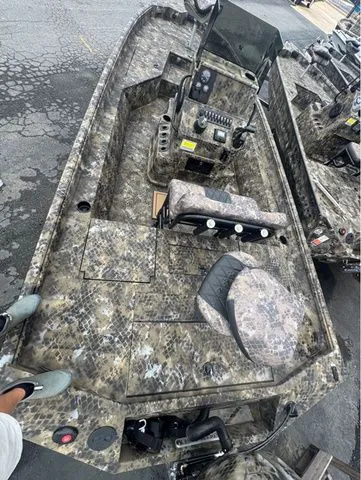 Slide: The Image of Excel 220 Bay Pro Elite 2026 - 10