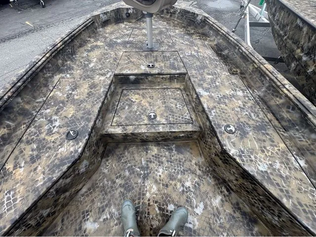 Slide: The Image of Excel 220 Bay Pro Elite 2026 - 8