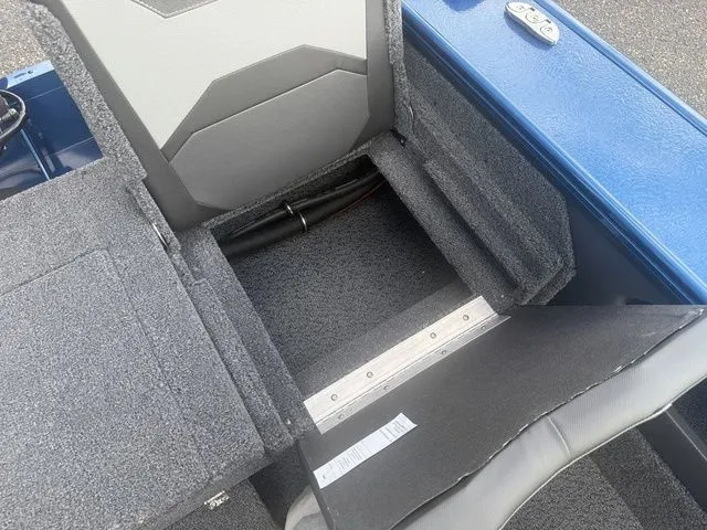 Slide: The Image of Lund 1875 Crossover XS 2026 - 10