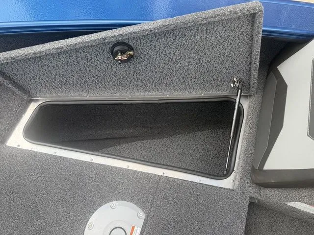 Slide: The Image of Lund 1875 Crossover XS 2026 - 31