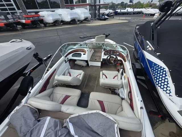 Slide: The Image of Triton SF19 2001 - 5