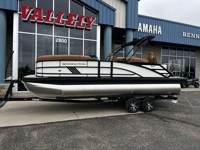 Slide: The Image of Bennington 22MS SPS Tri Toon Pontoon 2026 - 3