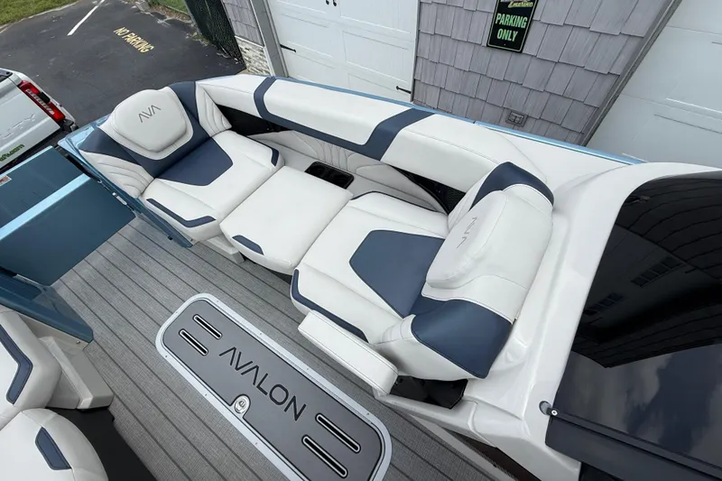 Slide: The Image of Luxurious seating on 2026 Avalon 2585 Excalibur Windshield Quad Lounger, featuring sleek design and comfort. - 17