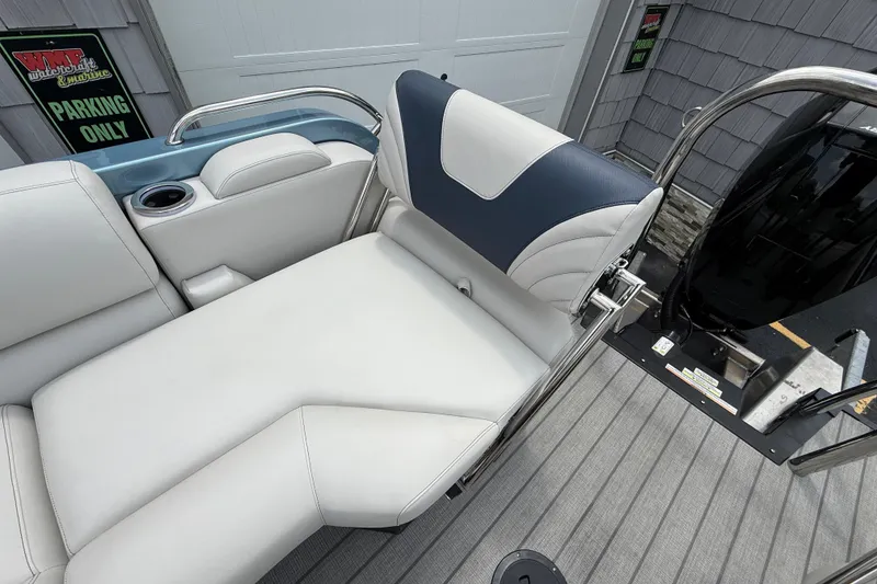 Slide: The Image of Luxurious seating on 2026 Avalon 2585 Excalibur Windshield Quad Lounger with Mercury 400hp V-10 engine. - 28